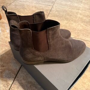 Men's Brown Suede Chelsea Boots